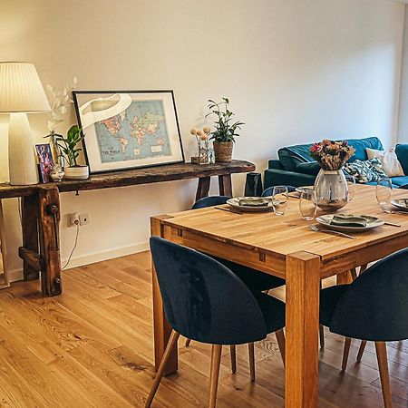 サント・ジュヌヴィエーヴ・デ・ボワCosy Haven Sgdbアパートメント エクステリア 写真